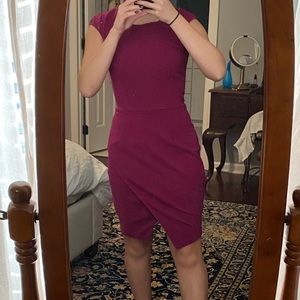 Bar III sheath dress with tulip hem magenta Small
